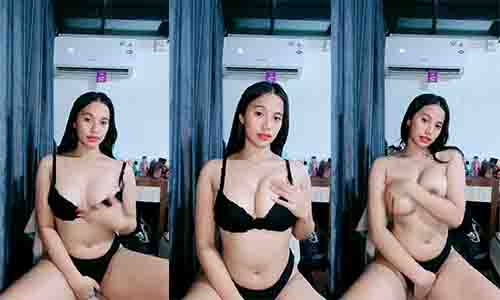 Bokep Echa Telanjang Dada Remas Susu Gede